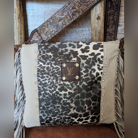 L. V. Inspired Fringed Handbag With Guitar Strap & Fringe - Picture 4 of 16